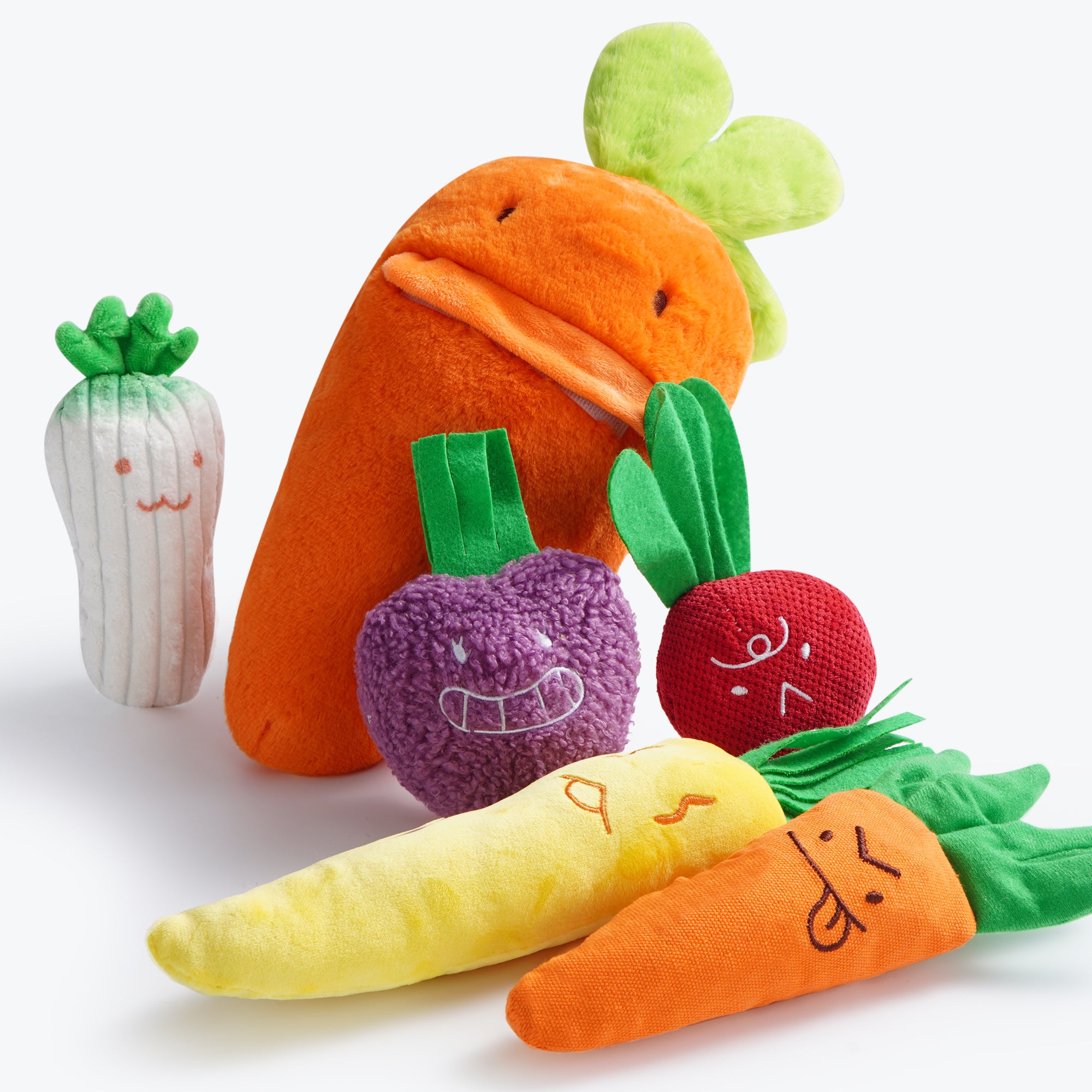 Nocciola Easter Squeaky Carrot Dog Toy